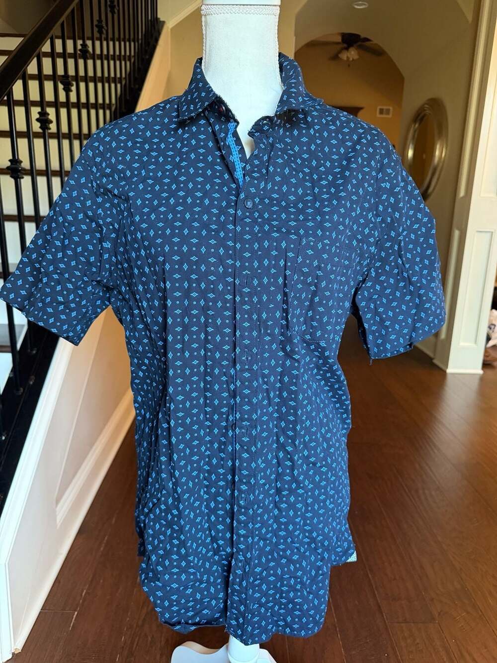 Across the Pond Men's Short Sleeve Button-Up Shirt with Geometric Print